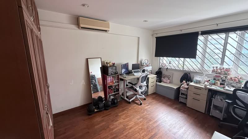 282 Tampines Street 22, 282 Tampines Street 22, 3 Bedrooms, 1,119 sqft, HDB Flat For Sale, by Janice Lee, 500214858 - Study - PropertyGuru.com.sg