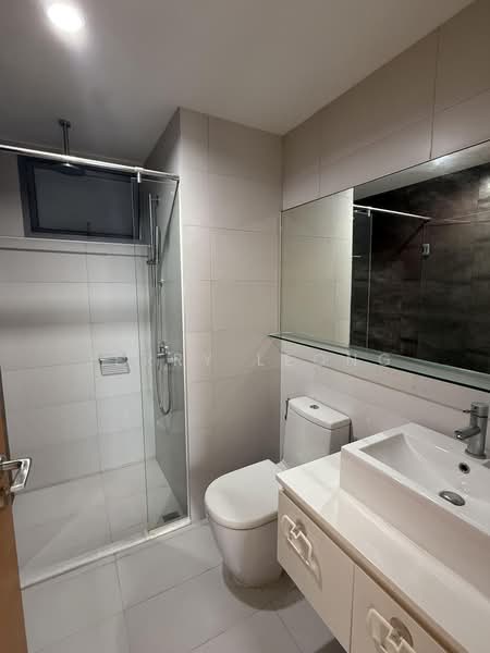 Centro Residences, 59 Ang Mo Kio Avenue 8, 2 Bedrooms, 883 sqft, Condominium For Sale, by Jerry Leong, 500214859 - Bathroom - PropertyGuru.com.sg