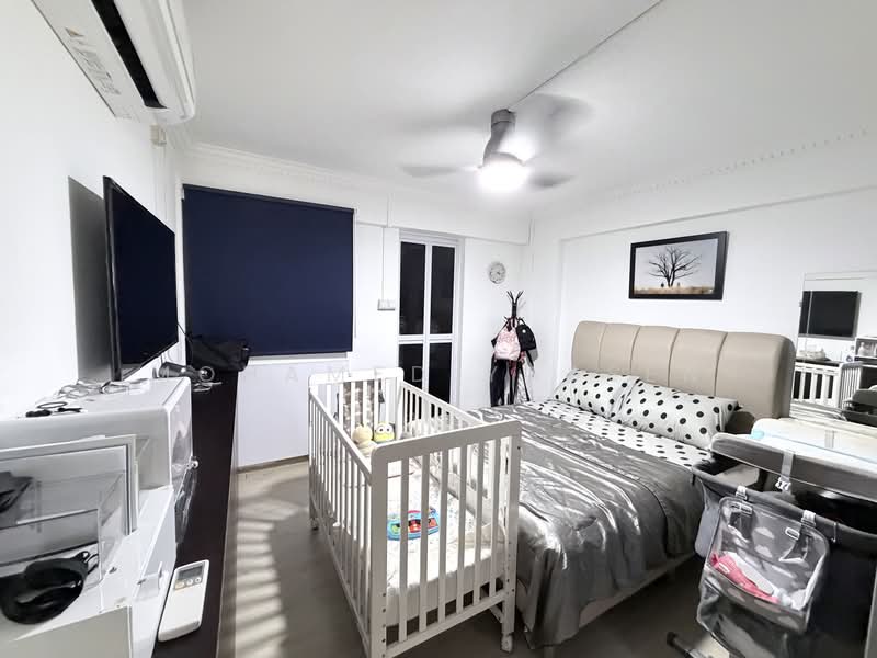319 Bukit Batok Street 33, 319 Bukit Batok Street 33, 3 Bedrooms, 904 sqft, HDB Flat For Sale, by Mohamed Yaseen, 500214867 - PropertyGuru.com.sg