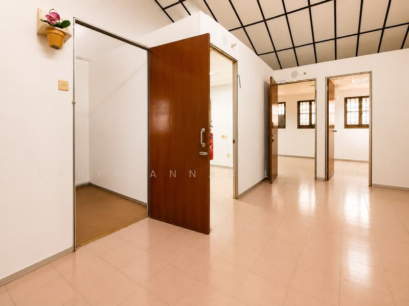 Cheap HDB Shophouse near Pioneer MRT for Rent!, Boon Lay / Jurong / Tuas, 780 sqft, Shop / Shophouse For Rent, by Caryn Annabelle Ho, 500214875 - Interior - CommercialGuru.com.sg