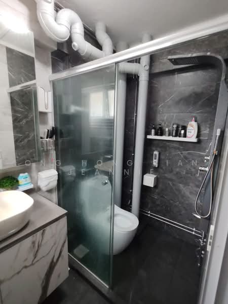 478 Pasir Ris Drive 4, 478 Pasir Ris Drive 4, 3 Bedrooms, 1,130 sqft, HDB Flat For Sale, by Ong Hong Lian Jeannie, 500214885 - Bathroom - PropertyGuru.com.sg