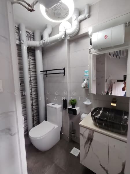 478 Pasir Ris Drive 4, 478 Pasir Ris Drive 4, 3 Bedrooms, 1,130 sqft, HDB Flat For Sale, by Ong Hong Lian Jeannie, 500214885 - Bathroom - PropertyGuru.com.sg