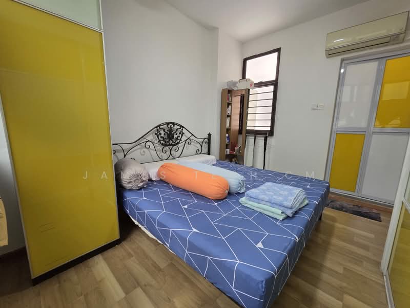 470 Segar Road, 470 Segar Road, 3 Bedrooms, 969 sqft, HDB Flat For Sale, by James Teoh CM, 500214898 - Bedroom - PropertyGuru.com.sg