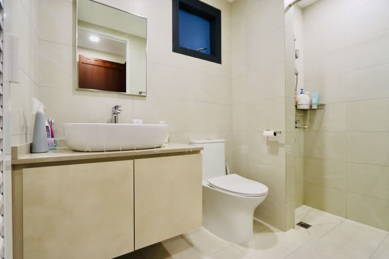 River Place, 60 Havelock Road, 4 Bedrooms, 2,067 sqft, Condominium For Sale, by Alice Ng 黄素芳, 500214928 - Bathroom - PropertyGuru.com.sg