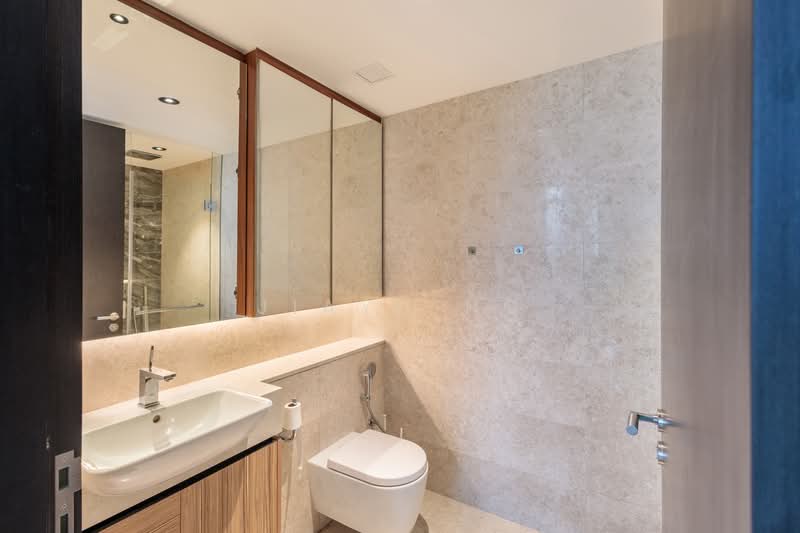 Pullman Residences, 18 Dunearn Road, 2 Bedrooms, 667 sqft, Condominium For Rent, by Jiayu Ng, 500214929 - Bathroom - PropertyGuru.com.sg