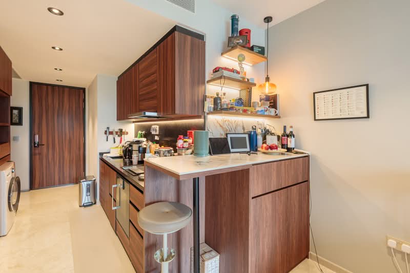 Pullman Residences, 18 Dunearn Road, 2 Bedrooms, 667 sqft, Condominium For Rent, by Jiayu Ng, 500214929 - Kitchen - PropertyGuru.com.sg