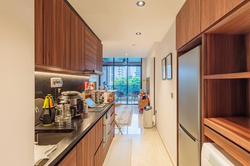 Pullman Residences, 18 Dunearn Road, 2 Bedrooms, 667 sqft, Condominium For Rent, by Jiayu Ng, 500214929 - Kitchen - PropertyGuru.com.sg