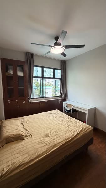 Eastvale, 33 Pasir Ris Drive 3, Room Rental, 120 sqft, Condominium For Rent, by RYAN CHEN ZIHAO, 500214937 - Bedroom - PropertyGuru.com.sg