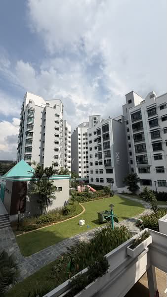Eastvale, 33 Pasir Ris Drive 3, Room Rental, 120 sqft, Condominium For Rent, by RYAN CHEN ZIHAO, 500214937 - Exterior - PropertyGuru.com.sg