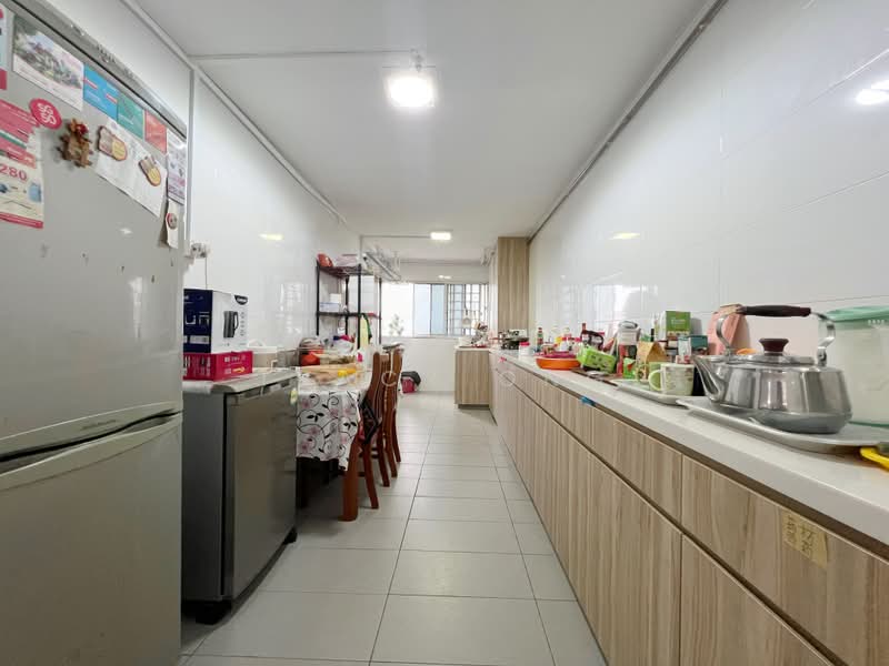 837 Tampines Street 83, 837 Tampines Street 83, 3 Bedrooms, 1,130 sqft, HDB Flat For Sale, by Tracy Ong, 500214944 - Kitchen - PropertyGuru.com.sg