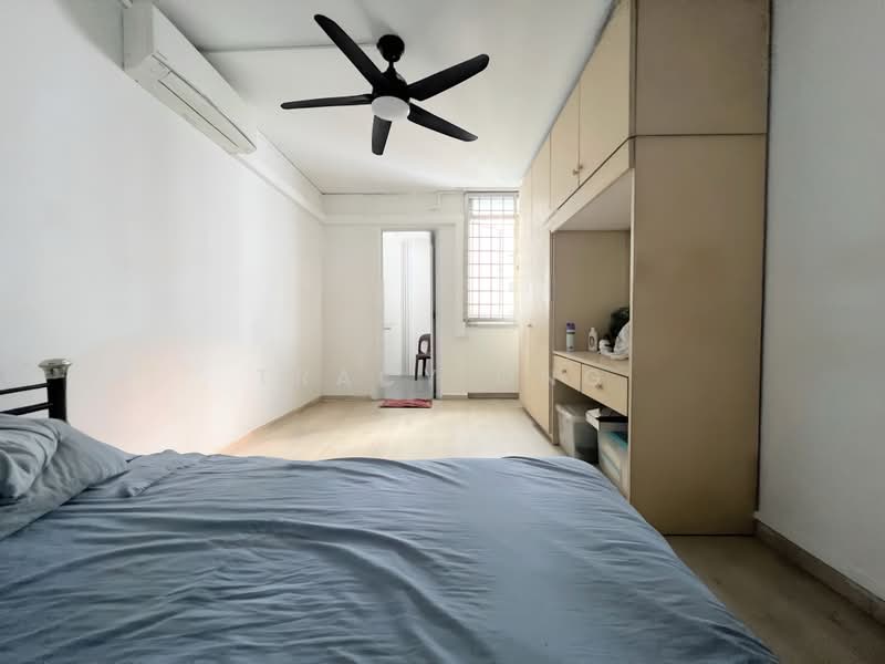 837 Tampines Street 83, 837 Tampines Street 83, 3 Bedrooms, 1,130 sqft, HDB Flat For Sale, by Tracy Ong, 500214944 - Bedroom - PropertyGuru.com.sg