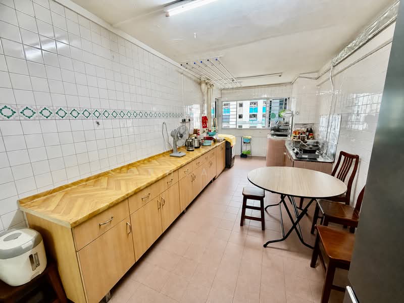 405 Ang Mo Kio Avenue 10, 405 Ang Mo Kio Avenue 10, 3 Bedrooms, 990 sqft, HDB Flat For Sale, by Sophia Ong, 500214949 - Kitchen - PropertyGuru.com.sg