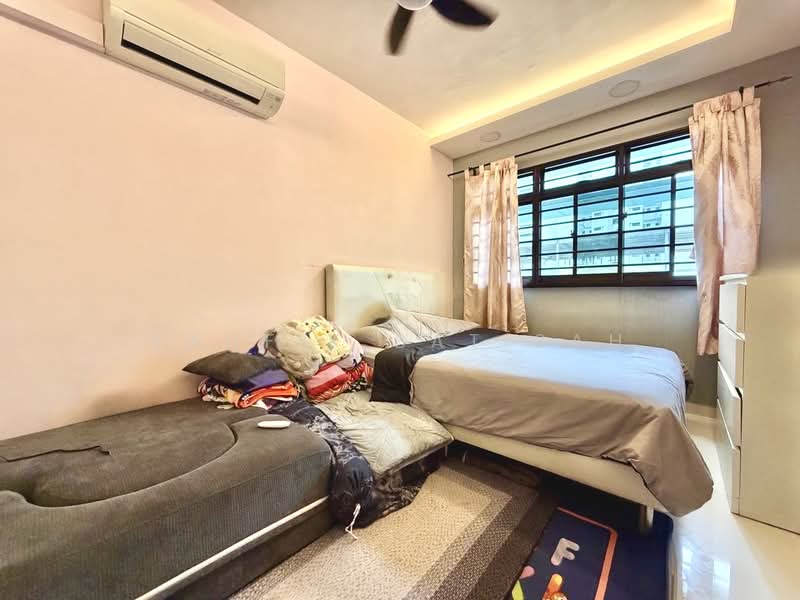 628 Jurong West Street 65, 628 Jurong West Street 65, 4 Bedrooms, 1,400 sqft, HDB Flat For Sale, by Taufik Batisah, 500214953 - Bedroom - PropertyGuru.com.sg