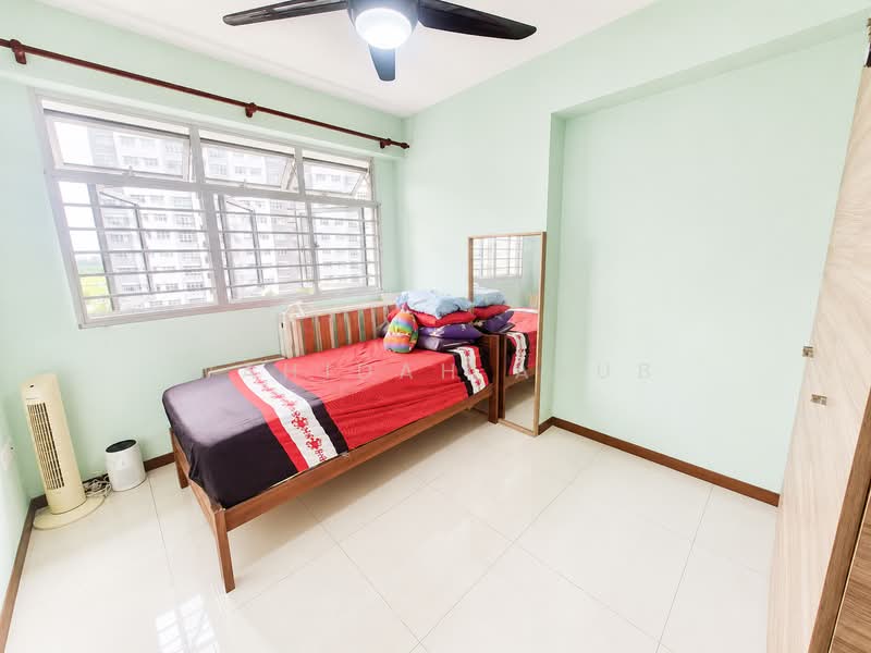 220A Sumang Lane, 220A Sumang Lane, 3 Bedrooms, 1,001 sqft, HDB Flat For Sale, by Wahidah Ayub, 500214979 - Bedroom 2 - PropertyGuru.com.sg