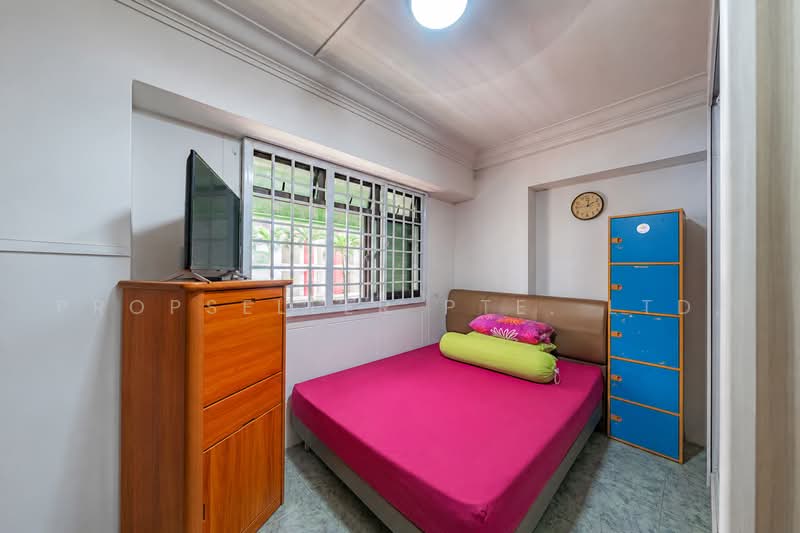 311 Canberra Road, 311 Canberra Road, 3 Bedrooms, 1,292 sqft, HDB Flat For Sale, by Gina Tow, 500214983 - Bedroom - PropertyGuru.com.sg