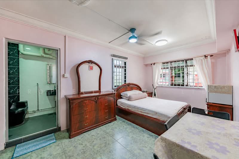 311 Canberra Road, 311 Canberra Road, 3 Bedrooms, 1,292 sqft, HDB Flat For Sale, by Gina Tow, 500214983 - Bedroom - PropertyGuru.com.sg