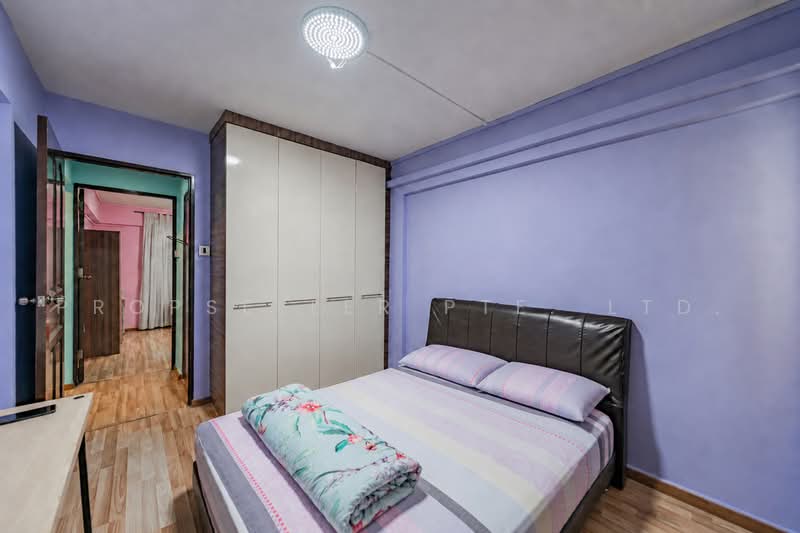 180 Ang Mo Kio Avenue 5, 180 Ang Mo Kio Avenue 5, 2 Bedrooms, 732 sqft, HDB Flat For Sale, by Kelly Tan, 500214990 - Bedroom - PropertyGuru.com.sg