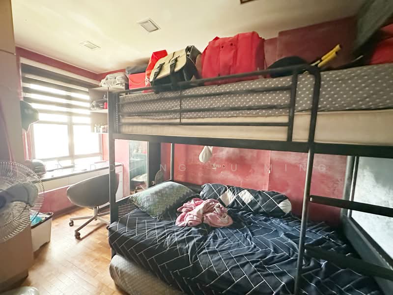 Aquarius By The Park, 15 Bedok Reservoir View, 3 Bedrooms, 1,323 sqft, Condominium For Sale, by Teddy Ng Yu Ming, 500214991 - Bedroom - PropertyGuru.com.sg