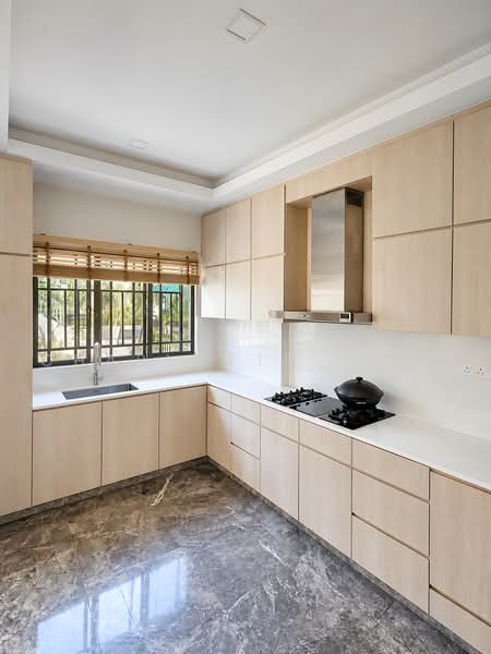 Kew Gate, Limau Garden, 3 Bedrooms, 2,325 sqft, Cluster House For Sale, by Charlotte Chin, 500214992 - Kitchen - PropertyGuru.com.sg
