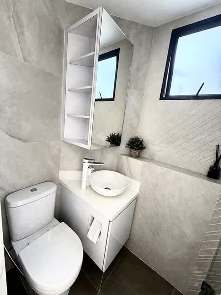 Kew Gate, Limau Garden, 3 Bedrooms, 2,325 sqft, Cluster House For Sale, by Charlotte Chin, 500214992 - Bathroom - PropertyGuru.com.sg