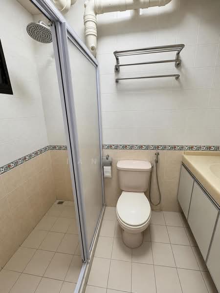 673C Jurong West Street 65, 673C Jurong West Street 65, 3 Bedrooms, 1,184 sqft, HDB Flat For Sale, by Ian Teo, 500215001 - Bathroom - PropertyGuru.com.sg