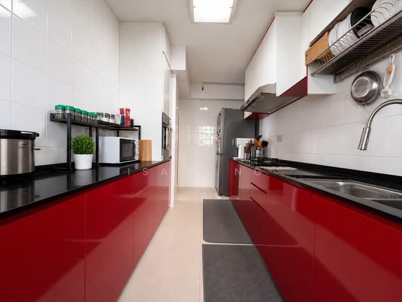 987C Buangkok Green, 987C Buangkok Green, 3 Bedrooms, 1,001 sqft, HDB Flat For Sale, by Isaac Ng, 500215015 - Kitchen - PropertyGuru.com.sg