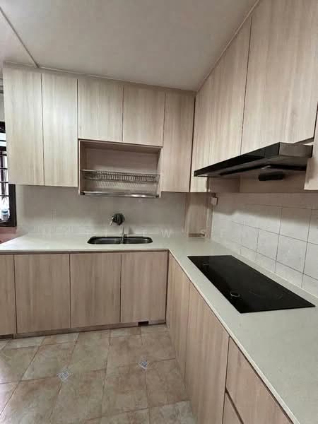 665 Choa Chu Kang Crescent, 665 Choa Chu Kang Crescent, 3 Bedrooms, 1,334 sqft, HDB Flat For Rent, by Matthew Seng, 500215028 - Kitchen - PropertyGuru.com.sg