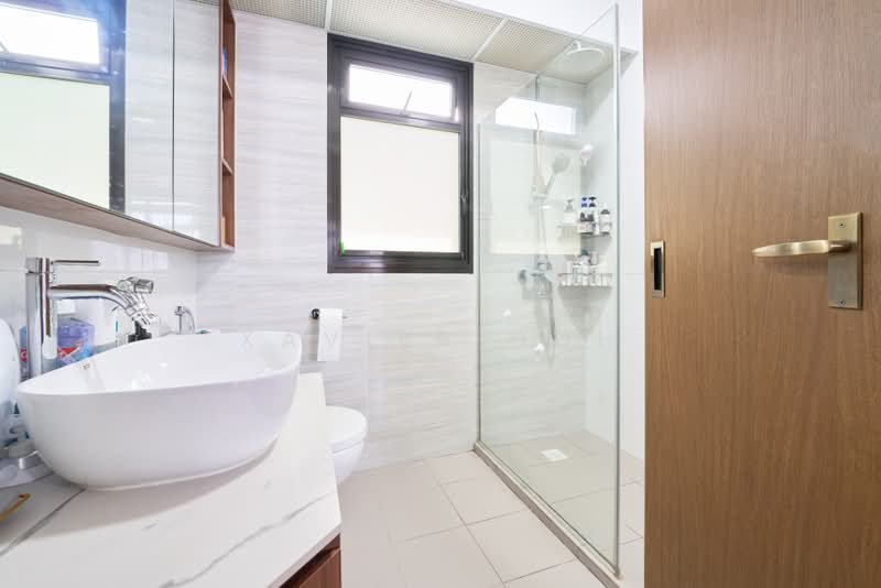799B Woodlands Drive 60, 799B Woodlands Drive 60, 3 Bedrooms, 990 sqft, HDB Flat For Sale, by Xavier Goh, 500215047 - Bathroom - PropertyGuru.com.sg