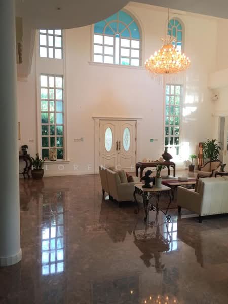 Swettenham road, Swettenham road, 5 Bedrooms, 11,000 sqft, Good Class Bungalow For Sale, by Florence Toh, 500215051 - Living Room - PropertyGuru.com.sg