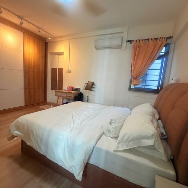 325C Sengkang East Way, 325C Sengkang East Way, 3 Bedrooms, 1,184 sqft, HDB Flat For Sale, by Lisa Goh, 500215059 - Master Bedroom - PropertyGuru.com.sg