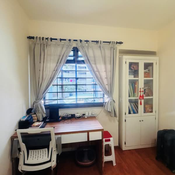 325C Sengkang East Way, 325C Sengkang East Way, 3 Bedrooms, 1,184 sqft, HDB Flat For Sale, by Lisa Goh, 500215059 - Common Bedroom 2 - PropertyGuru.com.sg