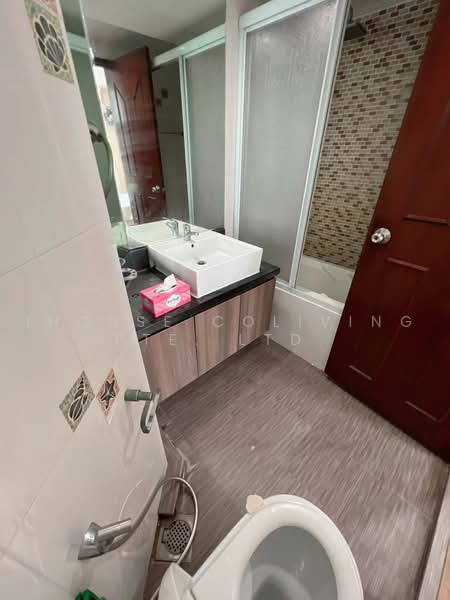 Maysprings, 2 Petir Road, Room Rental, 100 sqft, Condominium For Rent, by ling, 500215060 - Bathroom - PropertyGuru.com.sg