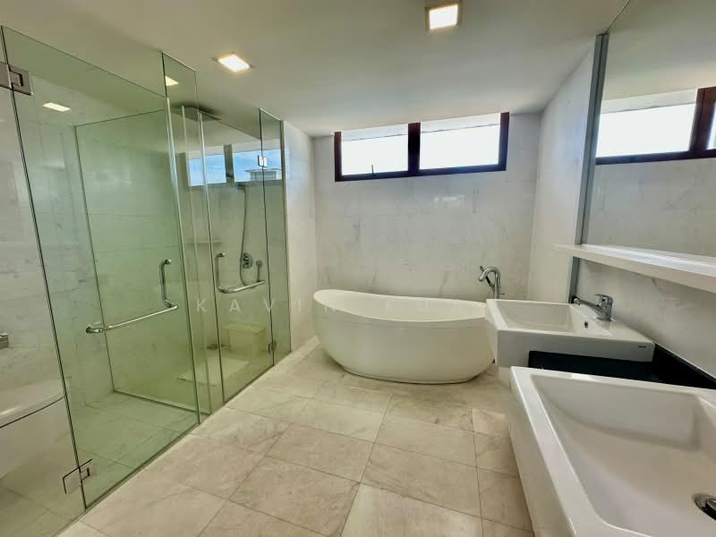Park Natura, 35 Bukit Batok East Avenue 6, 4 Bedrooms, 2,864 sqft, Condominium For Sale, by Kavin Kuah, 500215062 - Bathroom - PropertyGuru.com.sg