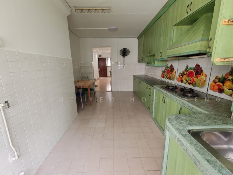 446 Tampines Street 42, 446 Tampines Street 42, 2 Bedrooms, 797 sqft, HDB Flat For Rent, by Clement Yeo Hock Seng, 500215070 - Kitchen - PropertyGuru.com.sg