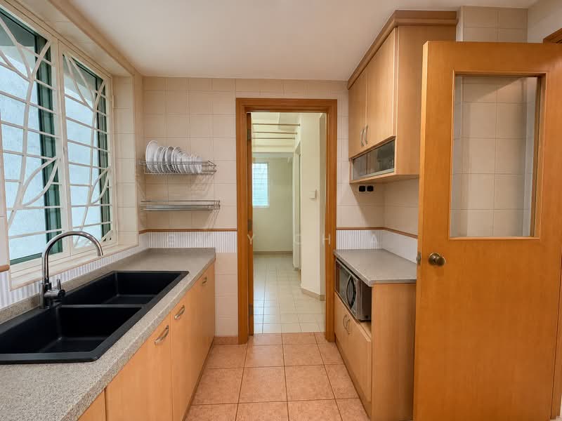 Guilin View, 22 Bukit Batok Street 52, 3 Bedrooms, 1,281 sqft, Condominium For Sale, by Gary Chia, 500215075 - Kitchen - PropertyGuru.com.sg
