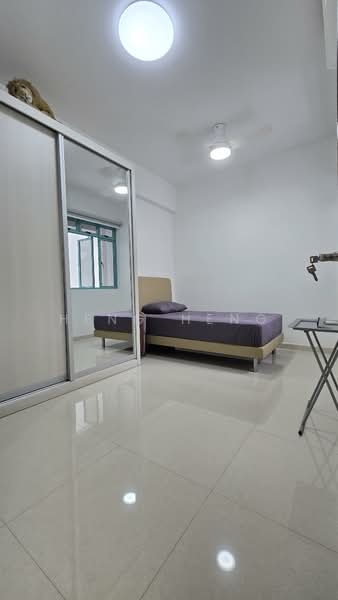 Ballota Park Condo, 152 Mariam Way, 2 Bedrooms, 990 sqft, Condominium For Rent, by Heng Heng, 500215083 - Bedroom - PropertyGuru.com.sg