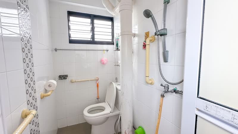638 Yishun Street 61, 638 Yishun Street 61, Room Rental, 150 sqft, HDB Flat For Rent, by Phylicia Hoe, 500215098 - Bathroom - PropertyGuru.com.sg