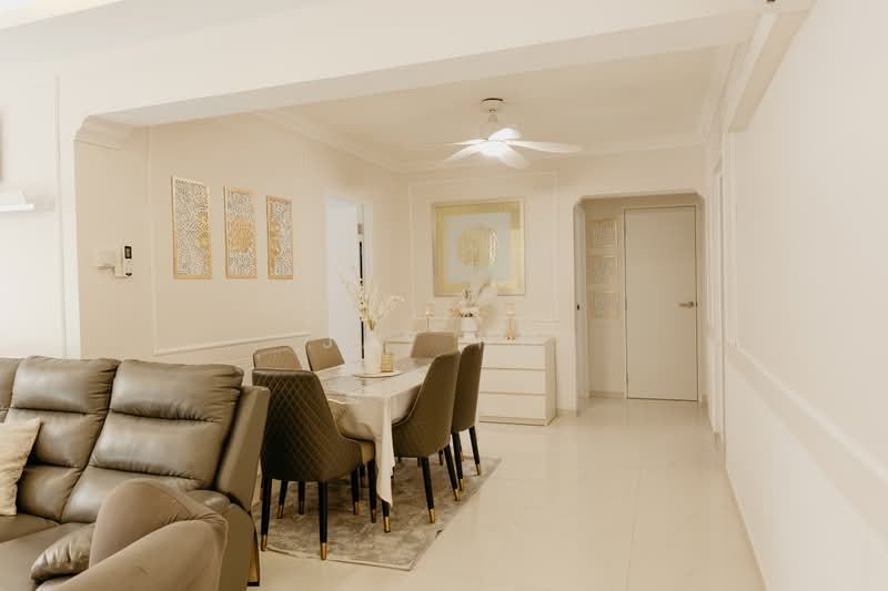 540 Hougang Avenue 8, 540 Hougang Avenue 8, 4 Bedrooms, 1,302 sqft, HDB Flat For Sale, by Jay Ng, 500215109 - Living Room - PropertyGuru.com.sg