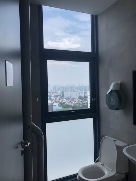 Lebond, 7 Harvey Road, 1,066 sqft, Light Industrial (B1) For Rent, by Lisa Koh, 500215119 - Bathroom - CommercialGuru.com.sg