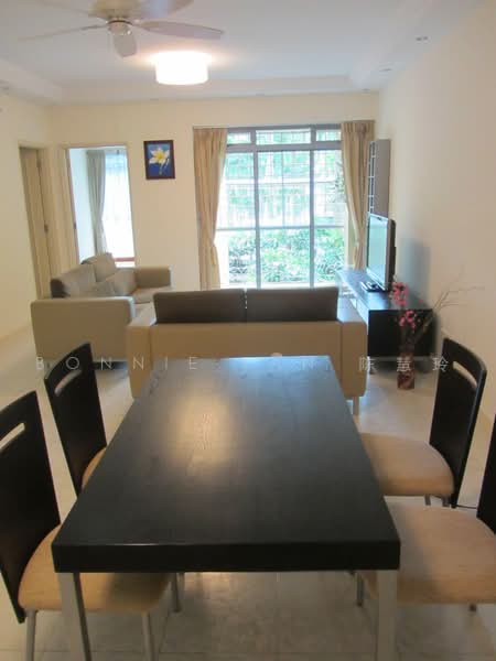 Emerald Park, 2 Indus Road, 2 Bedrooms, 990 sqft, Condominium For Sale, by Bonnie Tan 陈慧玲, 500215127 - Living Room - PropertyGuru.com.sg
