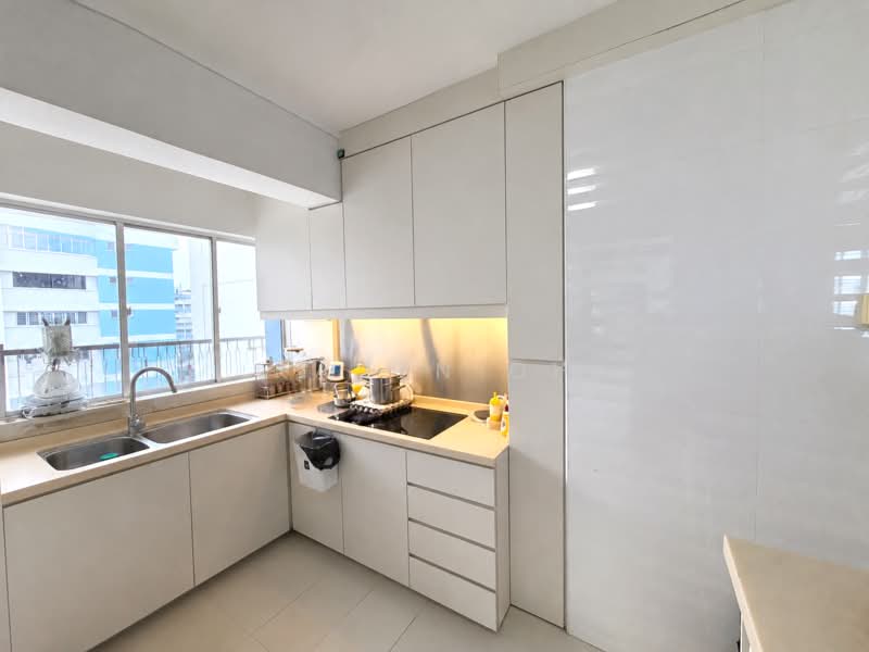 283 Tampines Street 22, 283 Tampines Street 22, 2 Bedrooms, 904 sqft, HDB Flat For Sale, by Kaven Oh, 500215131 - Kitchen - PropertyGuru.com.sg