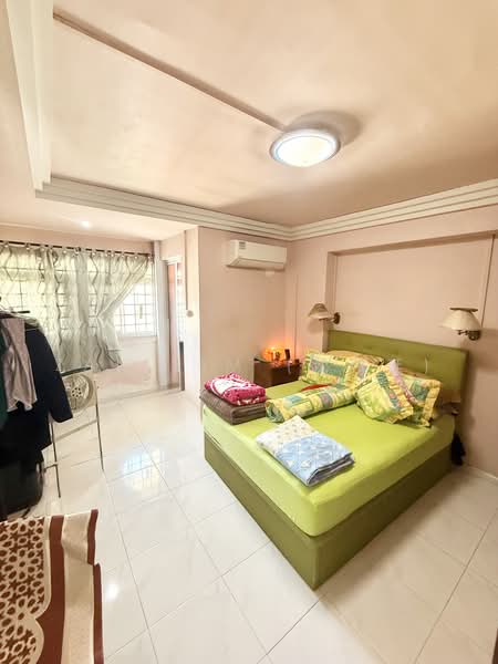 318 Tampines Street 33, 318 Tampines Street 33, 3 Bedrooms, 1,399 sqft, HDB Flat For Sale, by Zan Sim (沈瓒延), 500215138 - Bedroom - PropertyGuru.com.sg