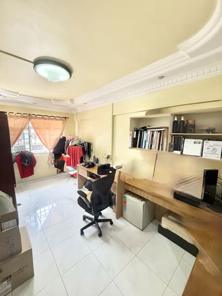 318 Tampines Street 33, 318 Tampines Street 33, 3 Bedrooms, 1,399 sqft, HDB Flat For Sale, by Zan Sim (沈瓒延), 500215138 - Study - PropertyGuru.com.sg