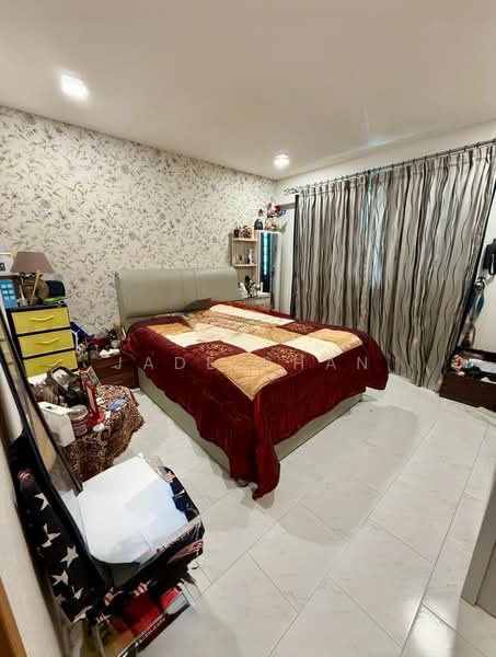 144 Petir Road, 144 Petir Road, 4 Bedrooms, 1,572 sqft, HDB Flat For Sale, by Jade Chan, 500215145 - Bedroom - PropertyGuru.com.sg