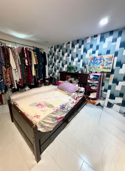 144 Petir Road, 144 Petir Road, 4 Bedrooms, 1,572 sqft, HDB Flat For Sale, by Jade Chan, 500215145 - Bedroom - PropertyGuru.com.sg