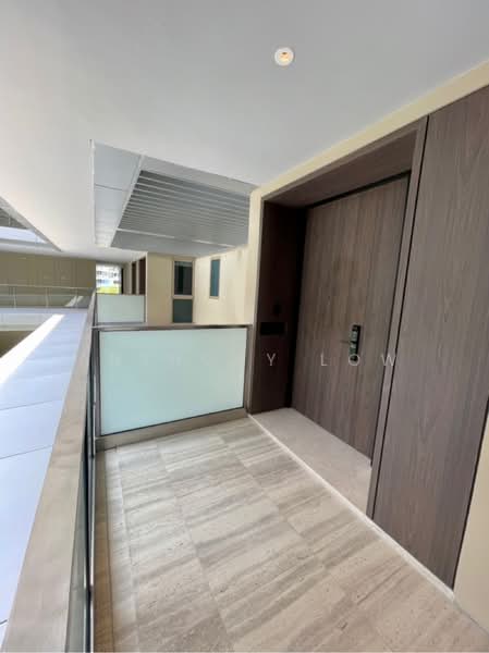 The Reef at King's Dock, 2 Harbourfront Avenue, 1 Bedroom, 484 sqft, Condominium For Sale, by Anthony Low, 500215153 - PropertyGuru.com.sg