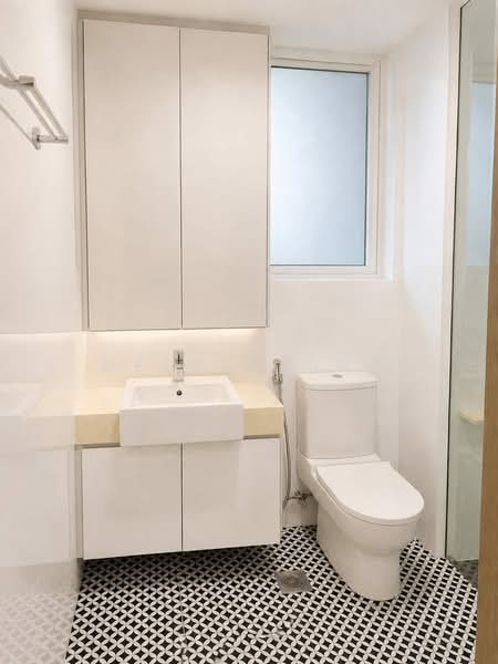 Roots @ Transit, 9 Transit Road, 2 Bedrooms, 581 sqft, Apartment For Sale, by Delvin Ong, 500215163 - Bathroom - PropertyGuru.com.sg
