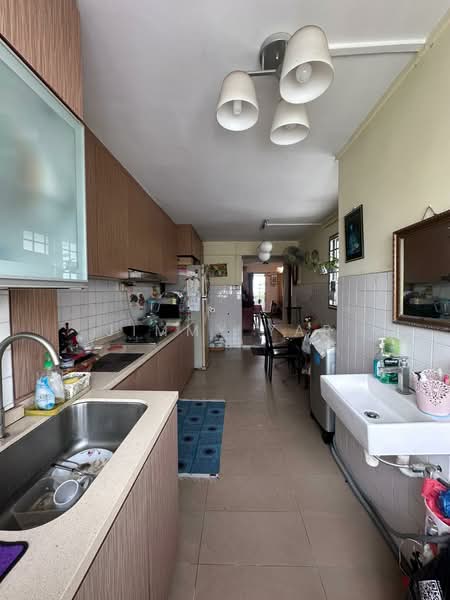 137 Marsiling Road, 137 Marsiling Road, 3 Bedrooms, 1,055 sqft, HDB Flat For Sale, by Jimmy Yar, 500215174 - Kitchen - PropertyGuru.com.sg