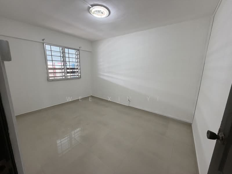215 Yishun Street 21, 215 Yishun Street 21, 2 Bedrooms, 721 sqft, HDB Flat For Sale, by Wee Xin Yi, 500215185 - Interior - PropertyGuru.com.sg