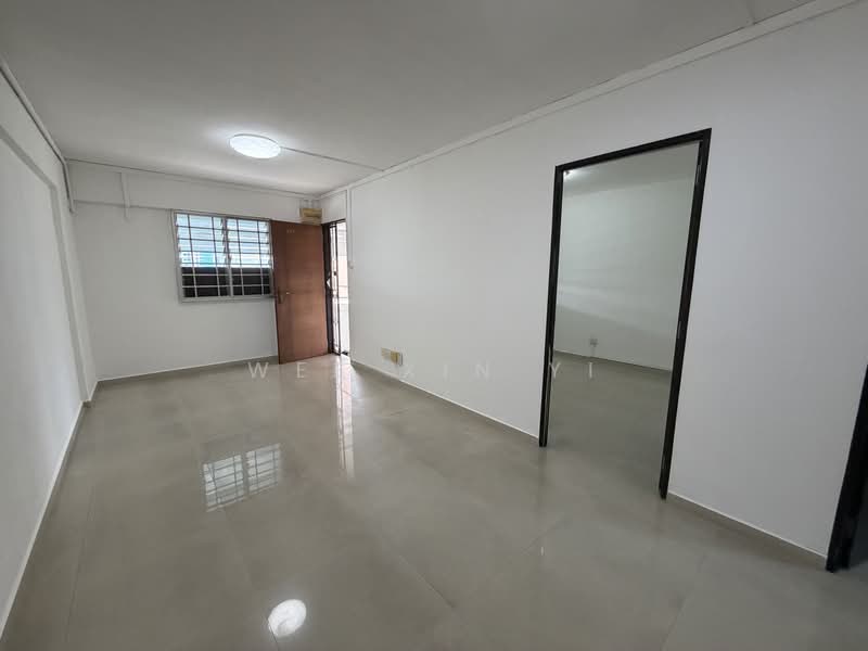 215 Yishun Street 21, 215 Yishun Street 21, 2 Bedrooms, 721 sqft, HDB Flat For Sale, by Wee Xin Yi, 500215185 - Interior - PropertyGuru.com.sg